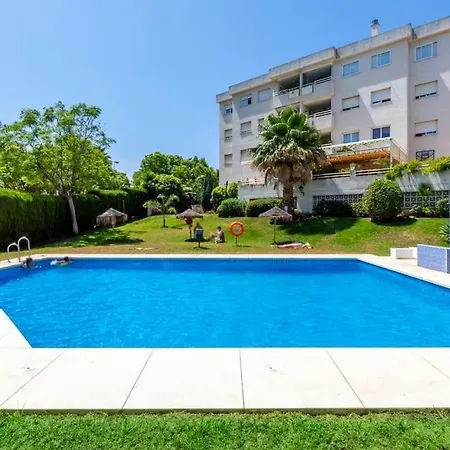 Apartment Apto 5 Minutos Centro Piscina Parking