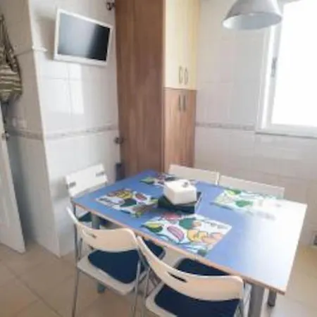 Apto 5 Minutos Centro Piscina Parking *