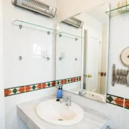 Apto 5 Minutos Centro Piscina Parking Апартаменты