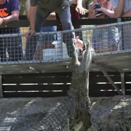 Apto 5 Minutos Centro Piscina Parking *