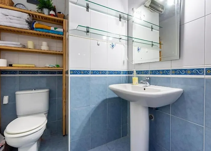 Apto 5 Minutos Centro Piscina Parking 아파트 *