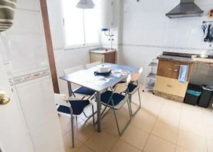 Apto 5 Minutos Centro Piscina Parking Apartamento *